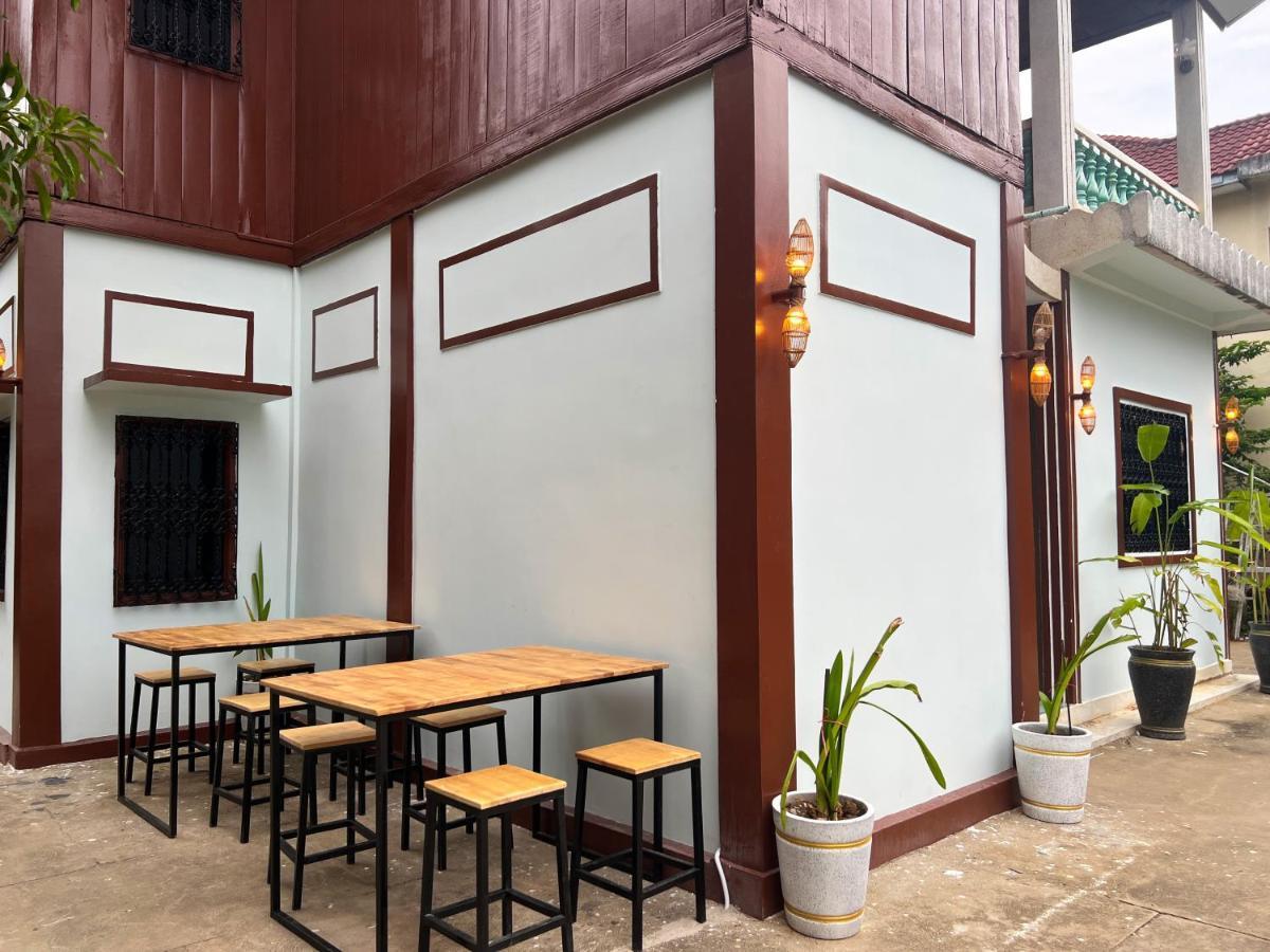 Lotus Blanc Homestay Battambang Luaran gambar