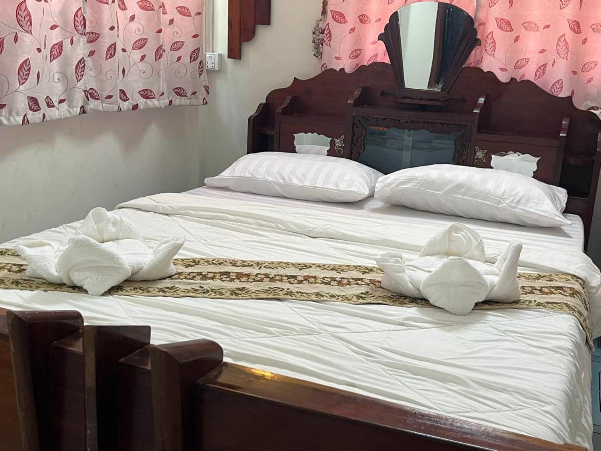 Lotus Blanc Homestay Battambang Luaran gambar