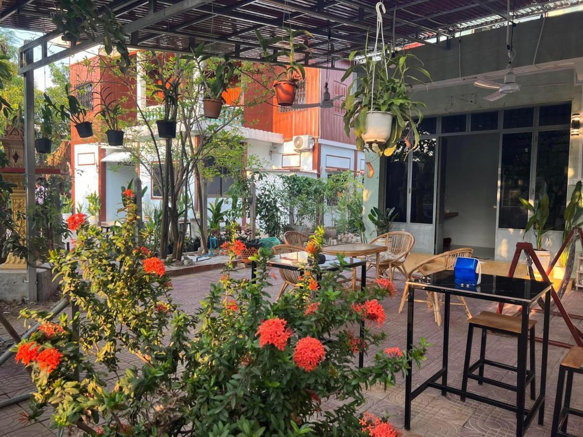 Lotus Blanc Homestay Battambang Luaran gambar