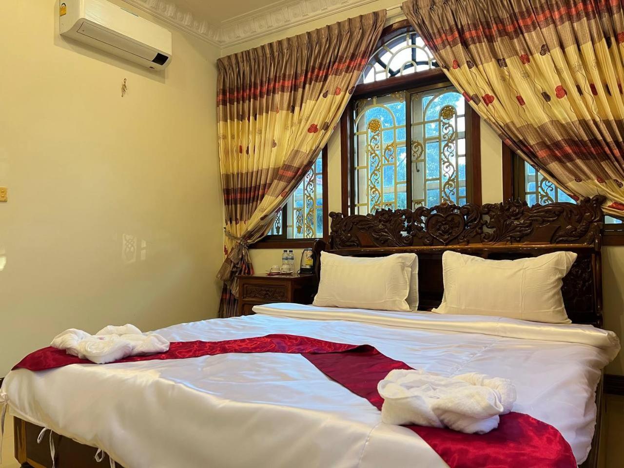 Lotus Blanc Homestay Battambang Luaran gambar