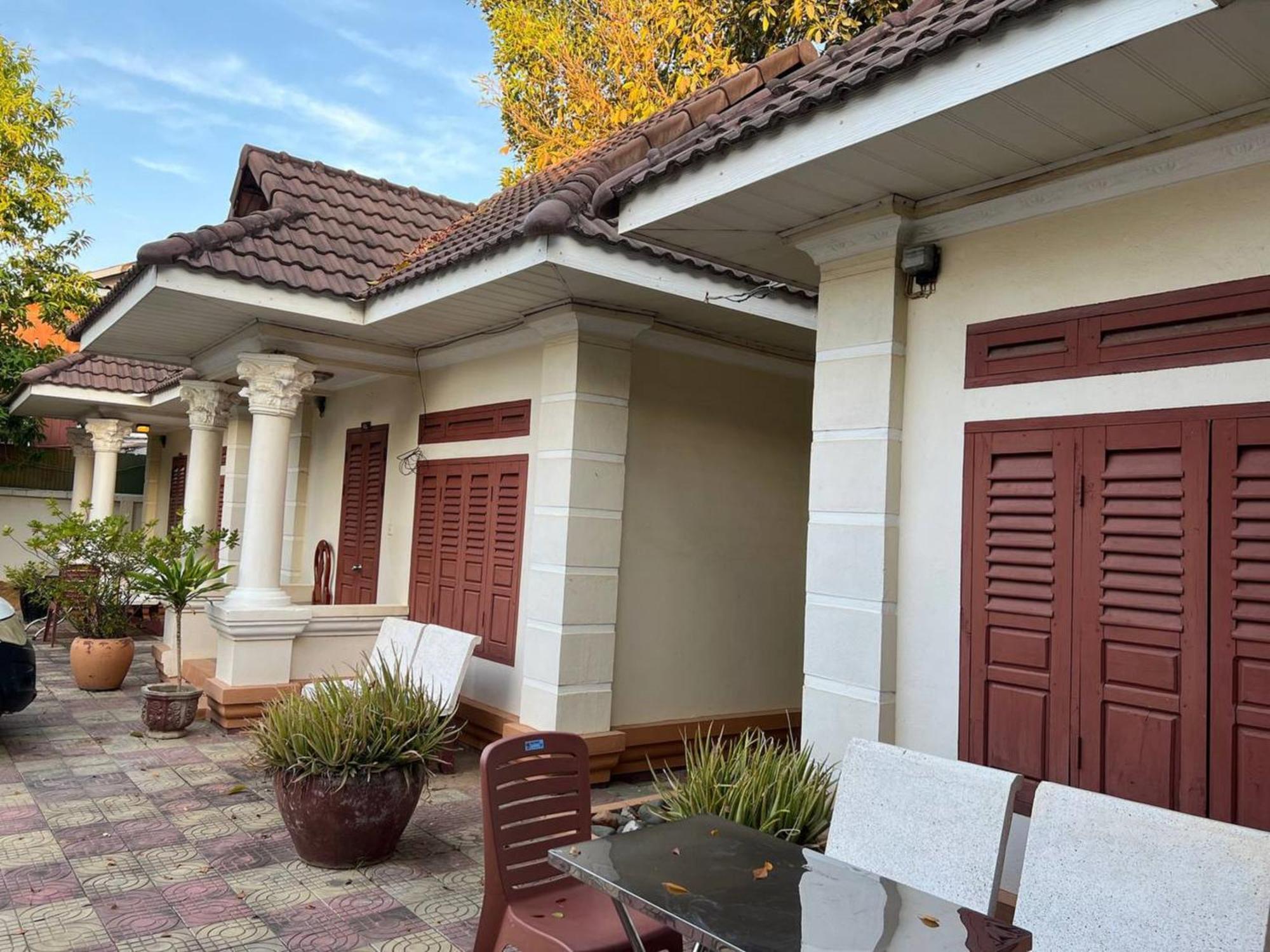 Lotus Blanc Homestay Battambang Luaran gambar